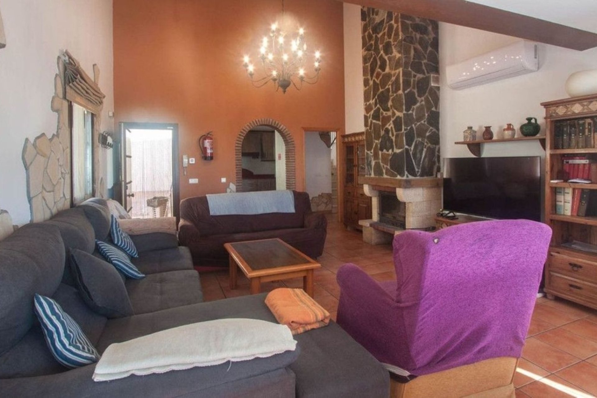 Rynek wtórny - Villa - Estepona - Estepona Centro