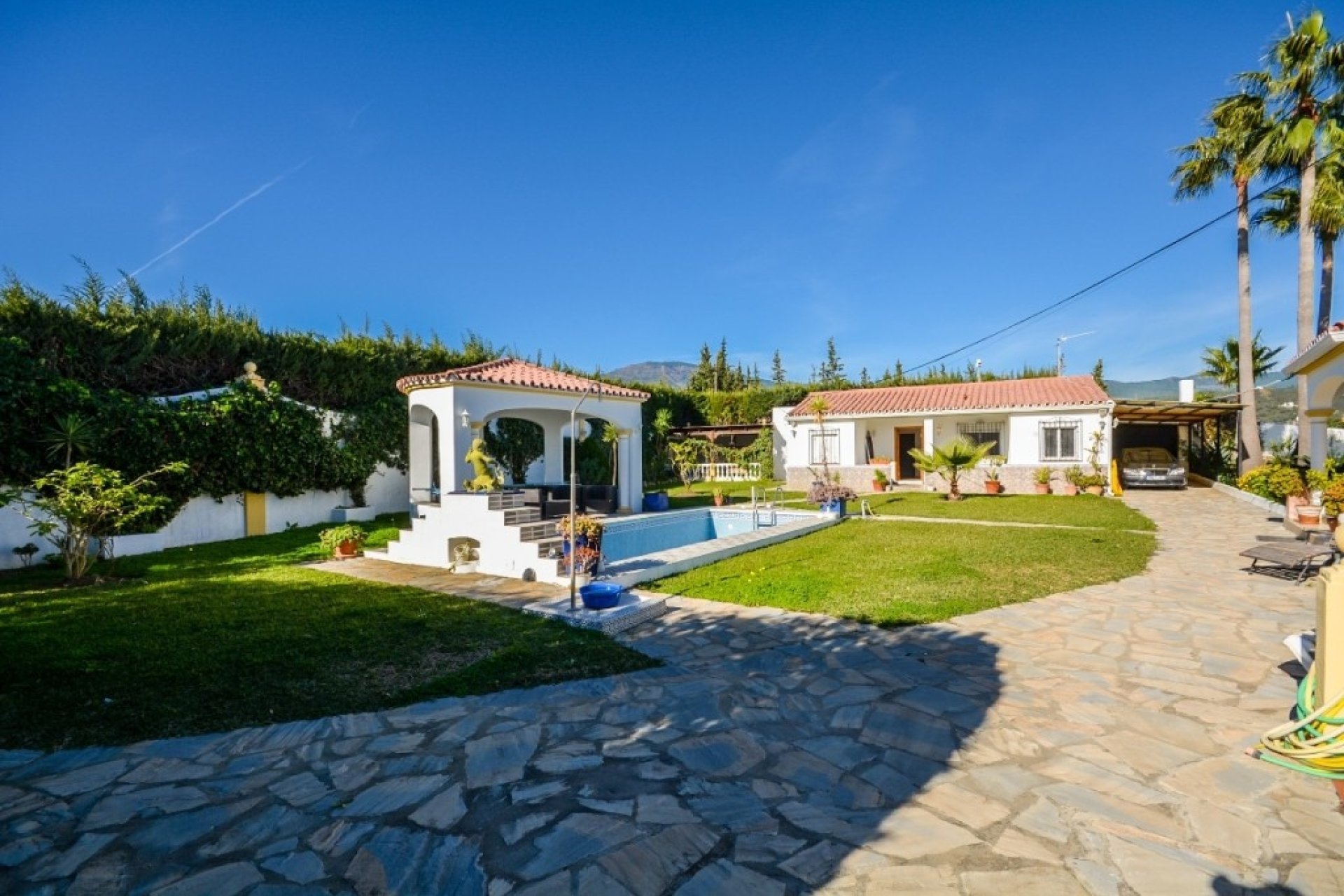 Rynek wtórny - Villa - Estepona - Estepona Centro