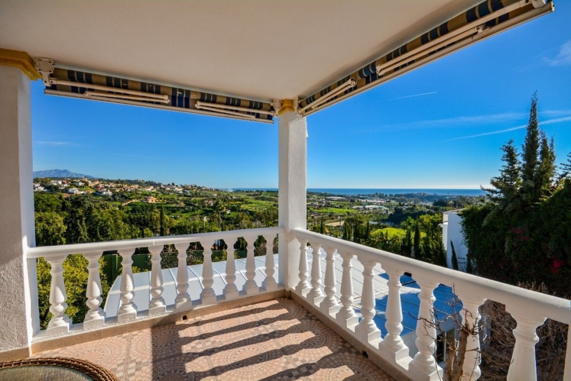 Rynek wtórny - Villa - Estepona - Estepona Centro