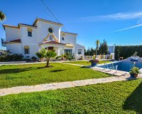 Rynek wtórny - Villa - Estepona - Estepona Centro