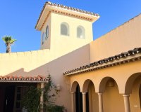 Rynek wtórny - Villa - Estepona - Estepona Centro