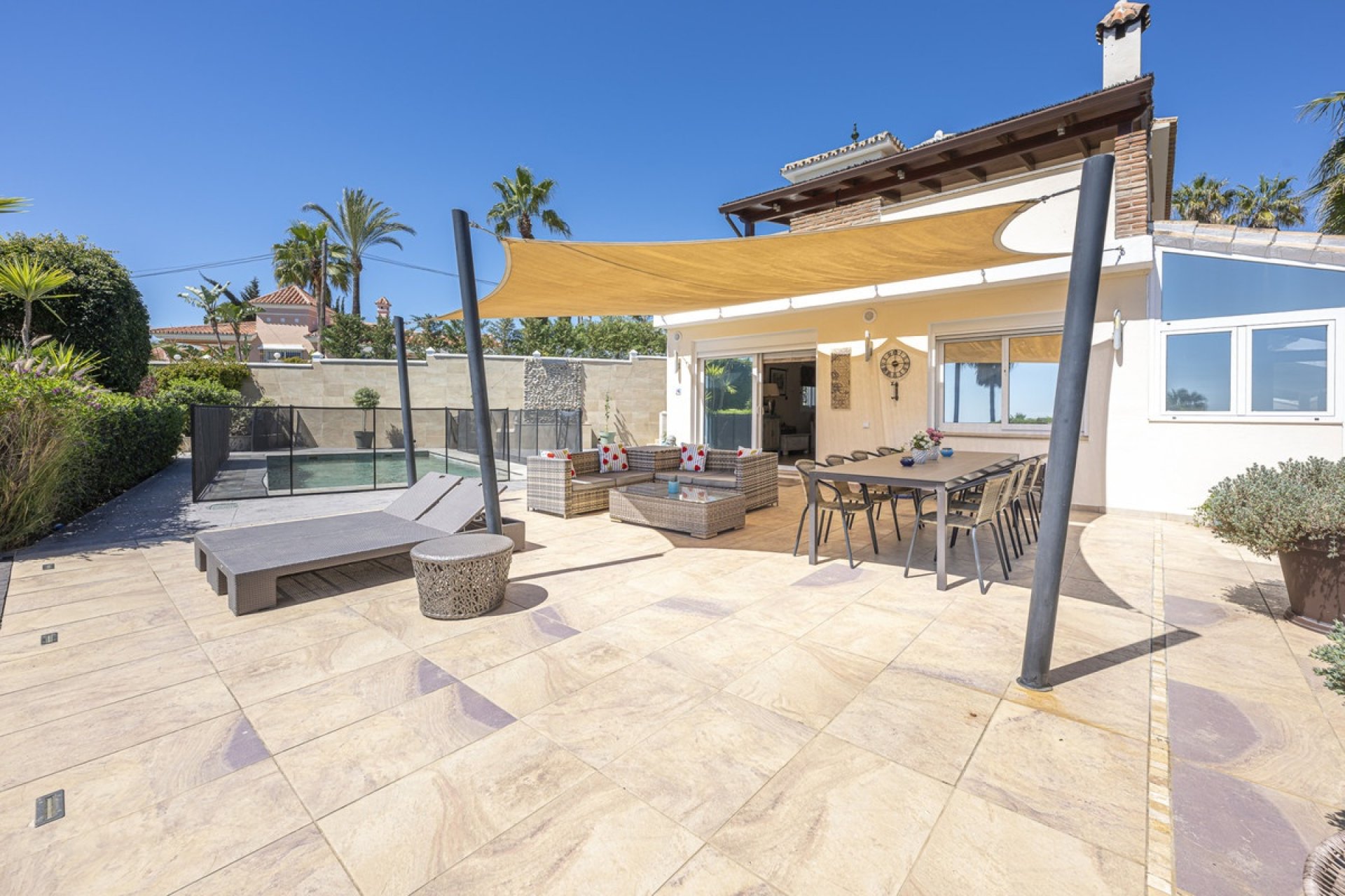 Rynek wtórny - Villa - Estepona - Estepona Centro