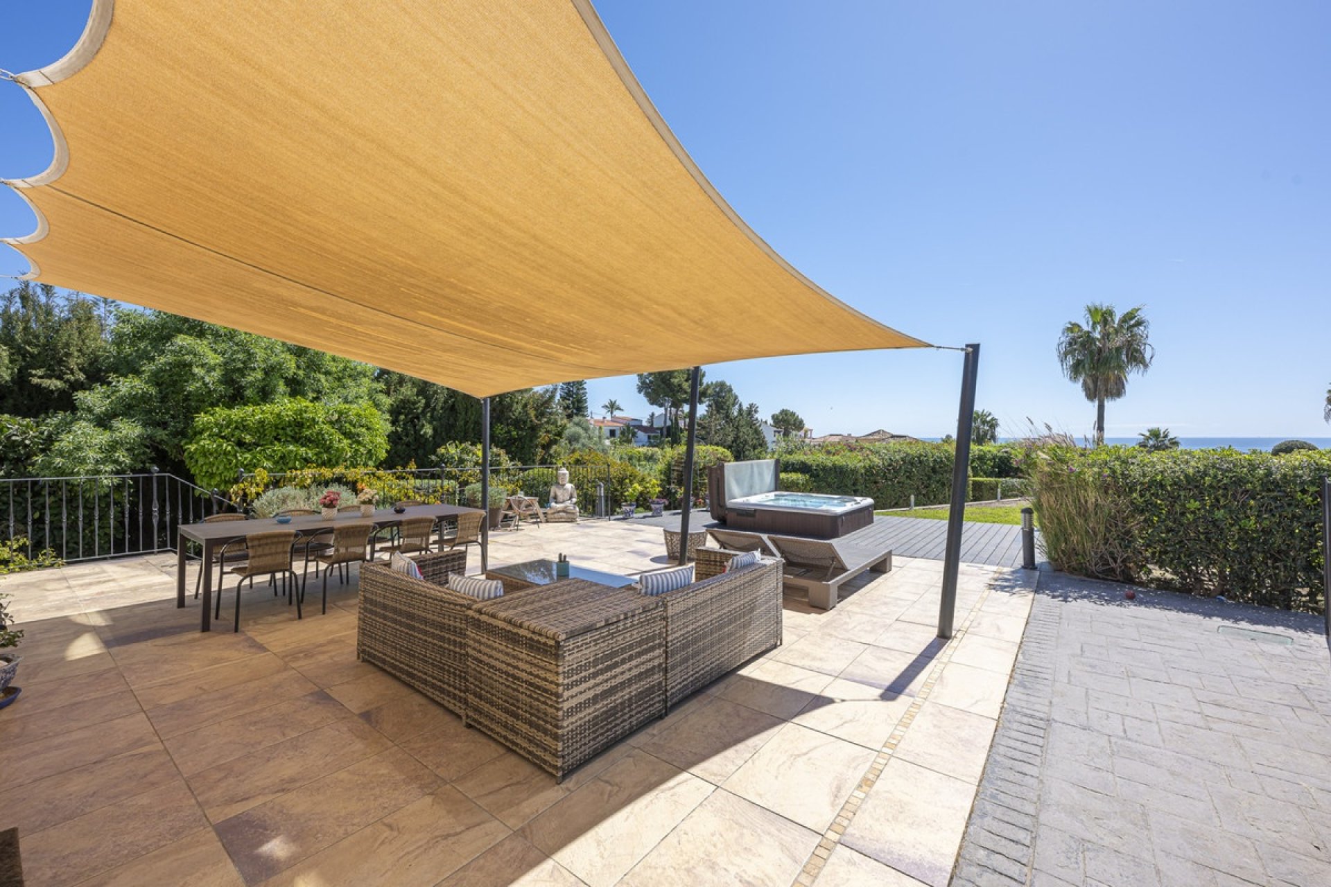 Rynek wtórny - Villa - Estepona - Estepona Centro