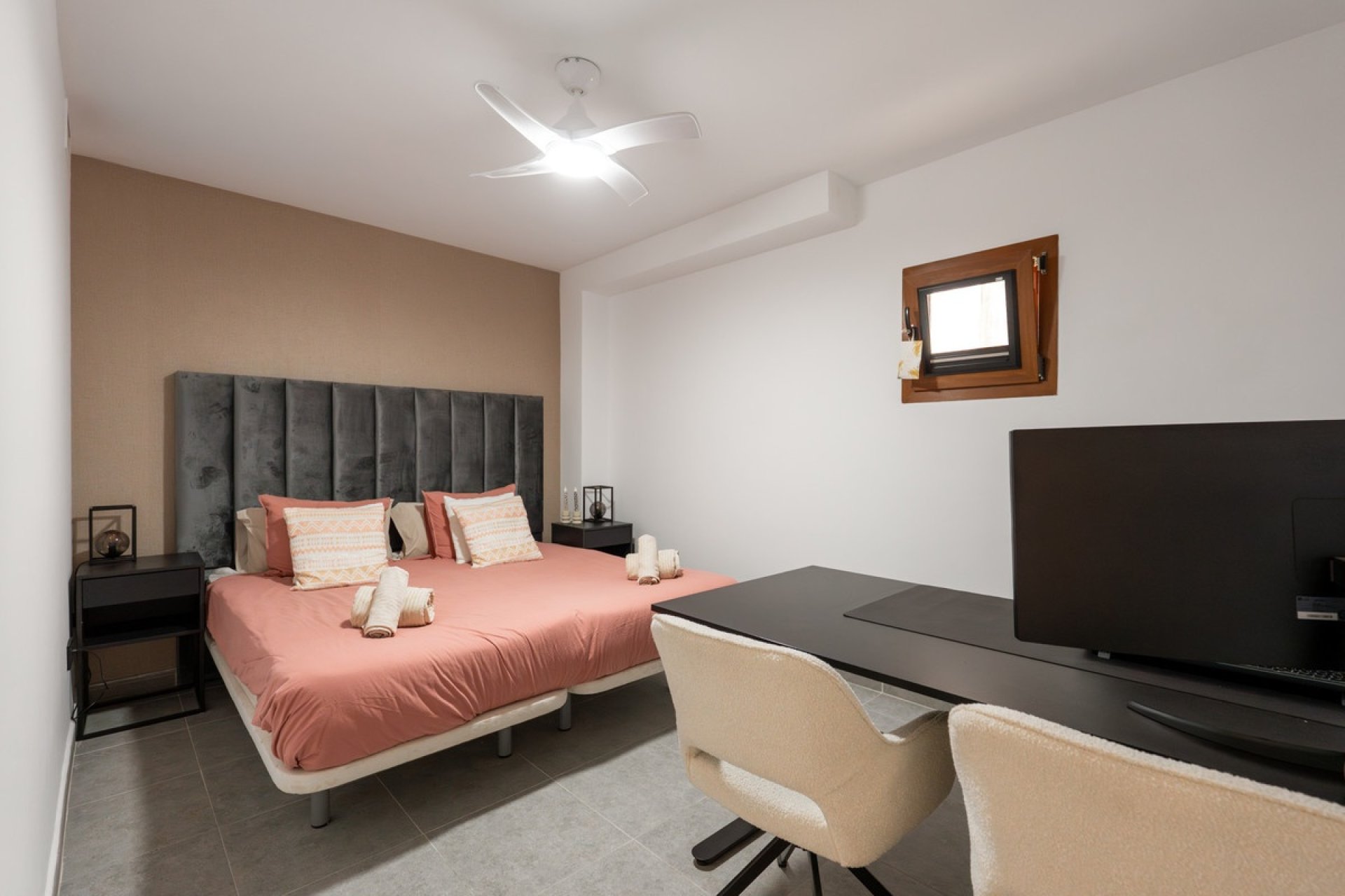 Rynek wtórny - Villa - Estepona - Estepona Centro