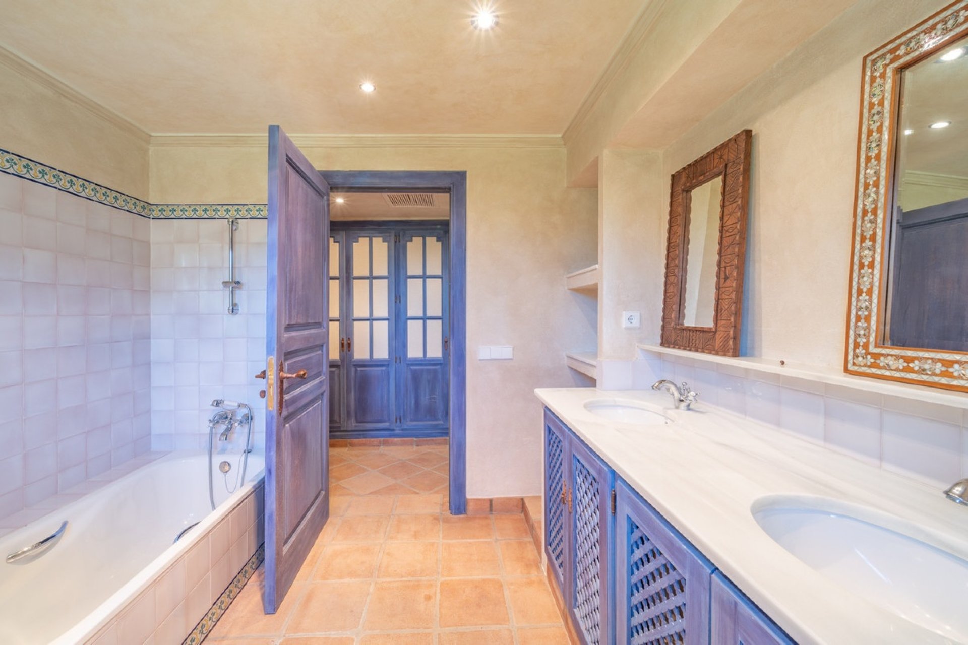 Rynek wtórny - Villa - Estepona - Estepona Centro