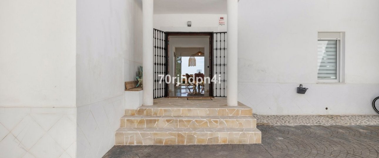 Rynek wtórny - Villa - Estepona - Estepona Centro