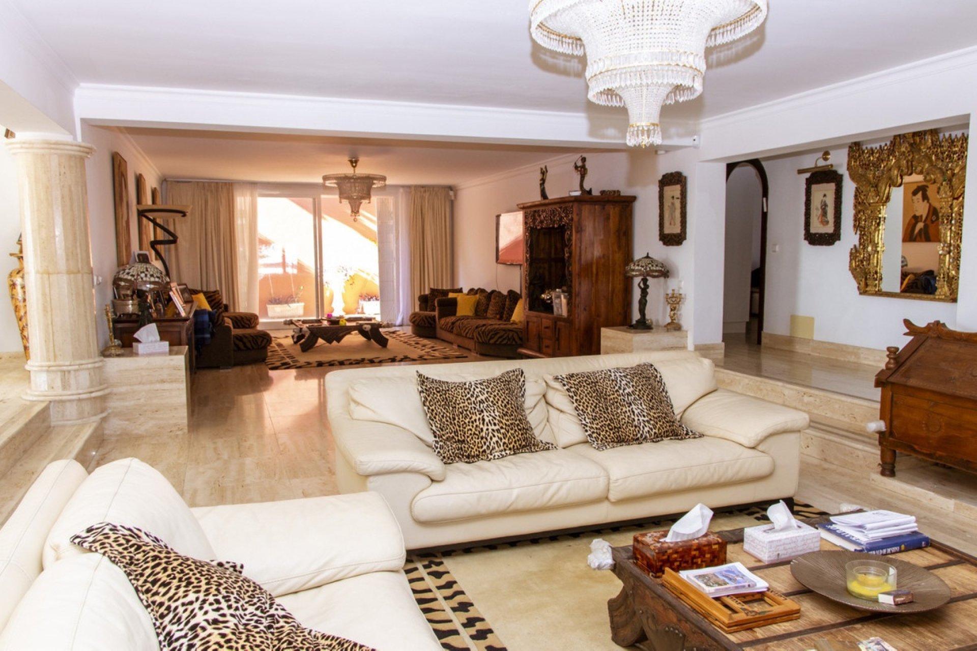 Rynek wtórny - Villa - Estepona - Estepona Centro