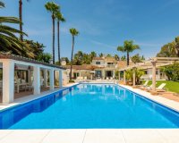 Rynek wtórny - Villa - Estepona - Estepona Centro