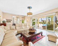 Rynek wtórny - Villa - Estepona - Estepona Centro