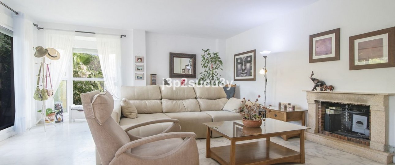Rynek wtórny - Villa - Estepona - Estepona Centro
