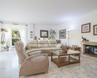 Rynek wtórny - Villa - Estepona - Estepona Centro
