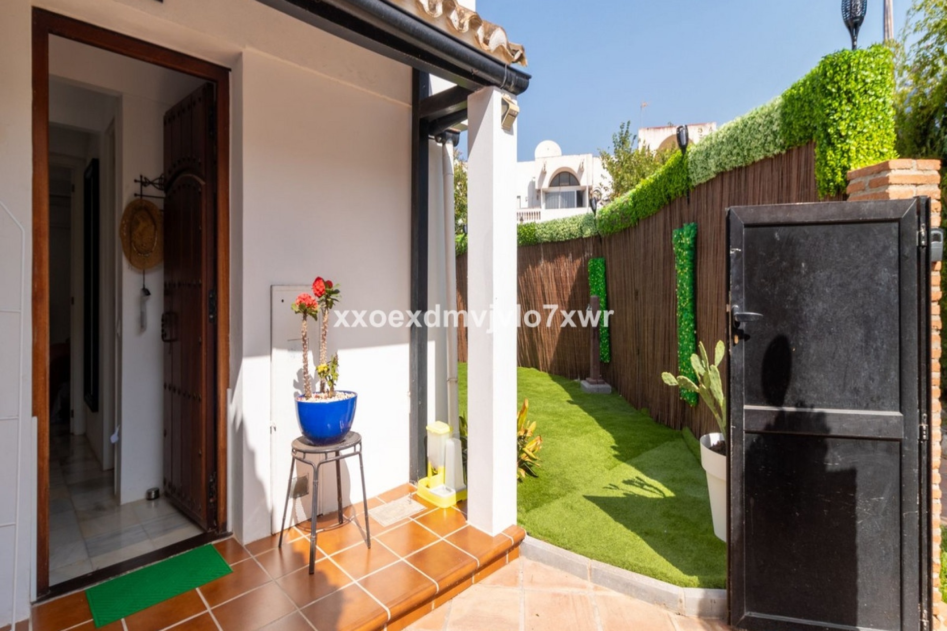Rynek wtórny - Villa - Estepona - Estepona Centro