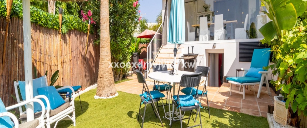 Rynek wtórny - Villa - Estepona - Estepona Centro