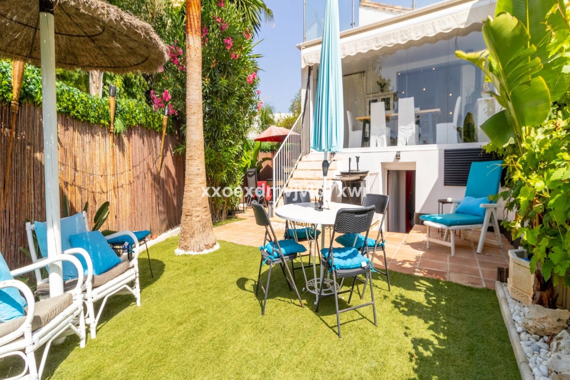 Rynek wtórny - Villa - Estepona - Estepona Centro