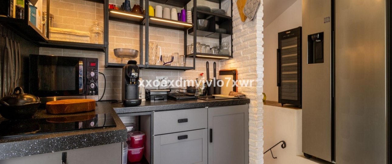 Rynek wtórny - Villa - Estepona - Estepona Centro