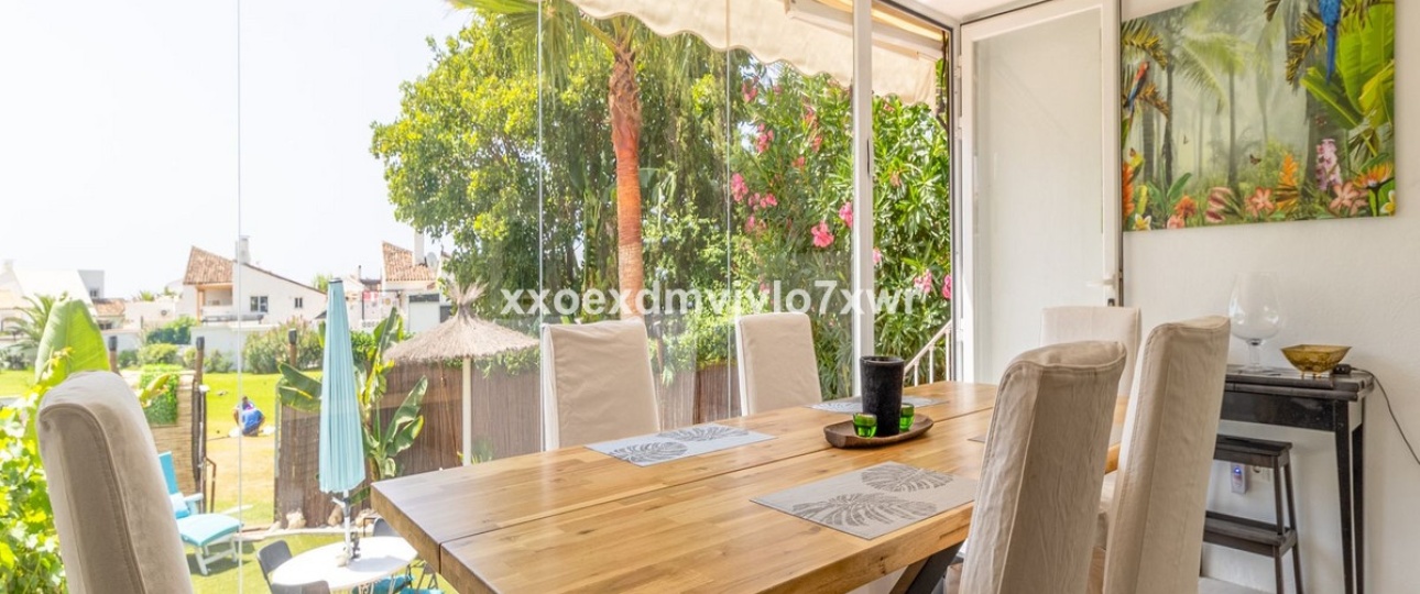 Rynek wtórny - Villa - Estepona - Estepona Centro