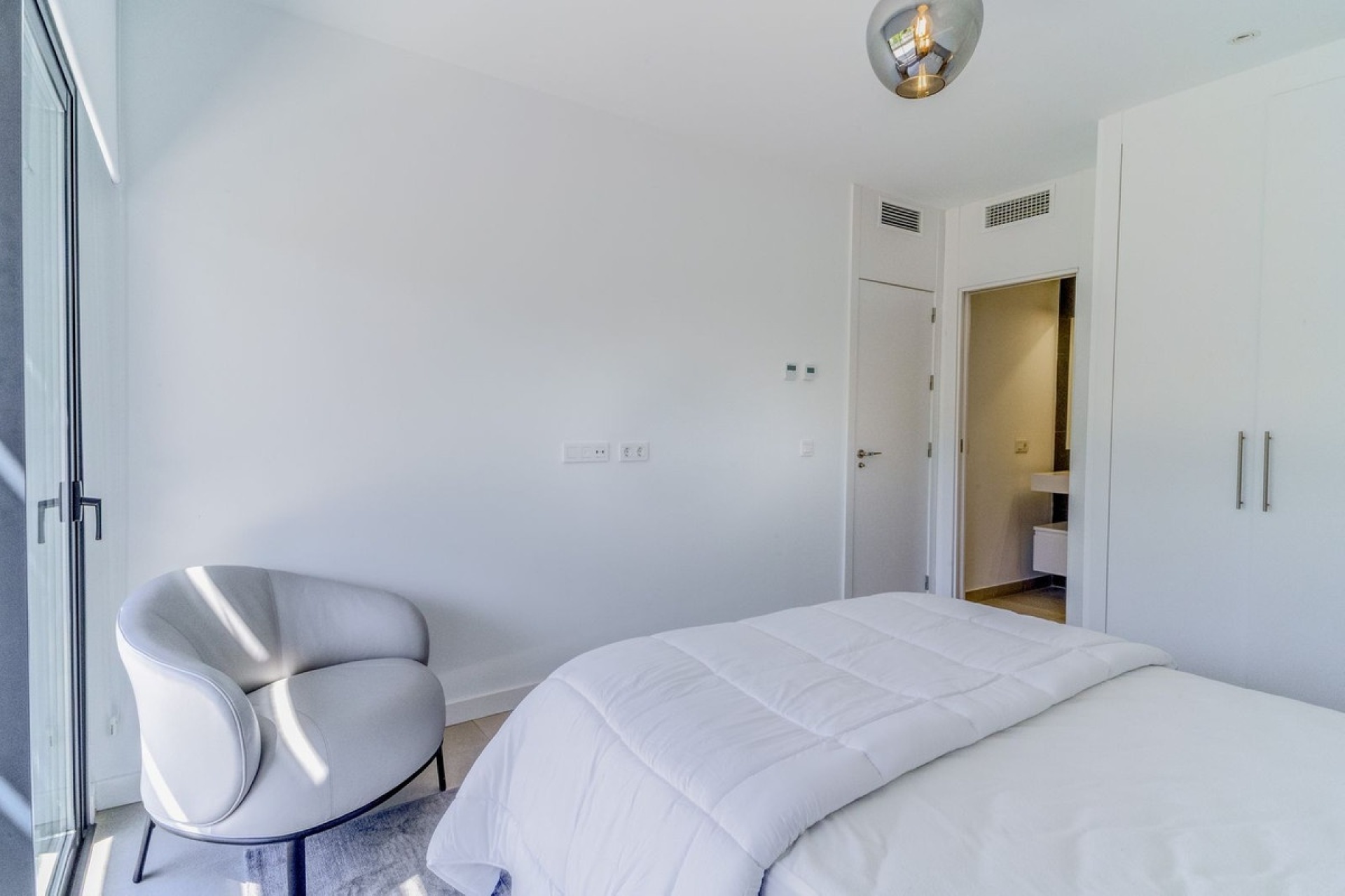 Rynek wtórny - Villa - Estepona - Estepona Centro