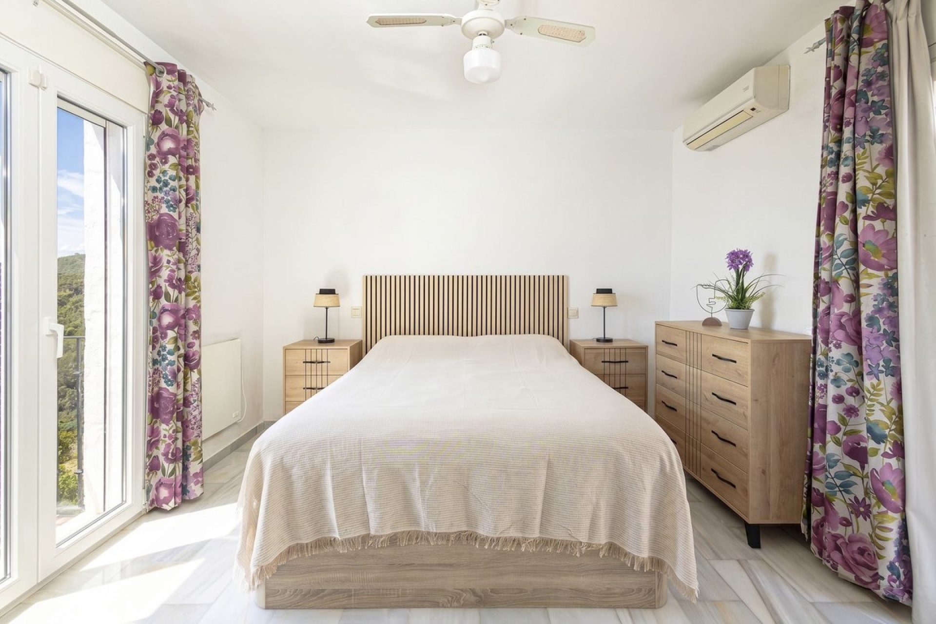 Rynek wtórny - Villa - Estepona - Estepona Centro