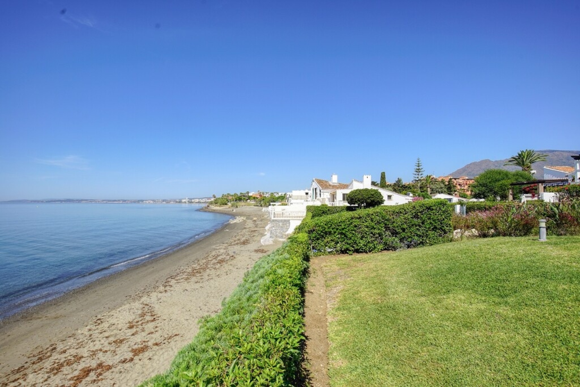 Rynek wtórny - Villa - Estepona - Estepona Centro