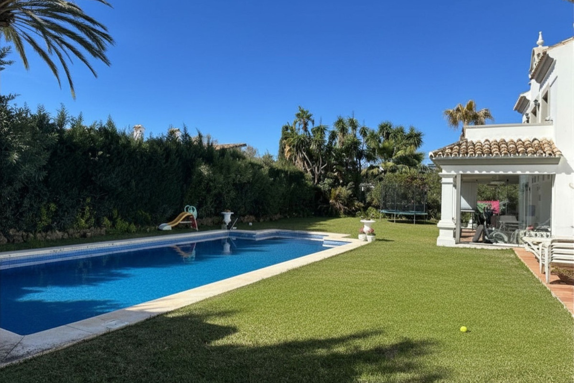 Rynek wtórny - Villa - Estepona - Estepona Centro