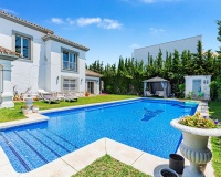 Rynek wtórny - Villa - Estepona - Estepona Centro