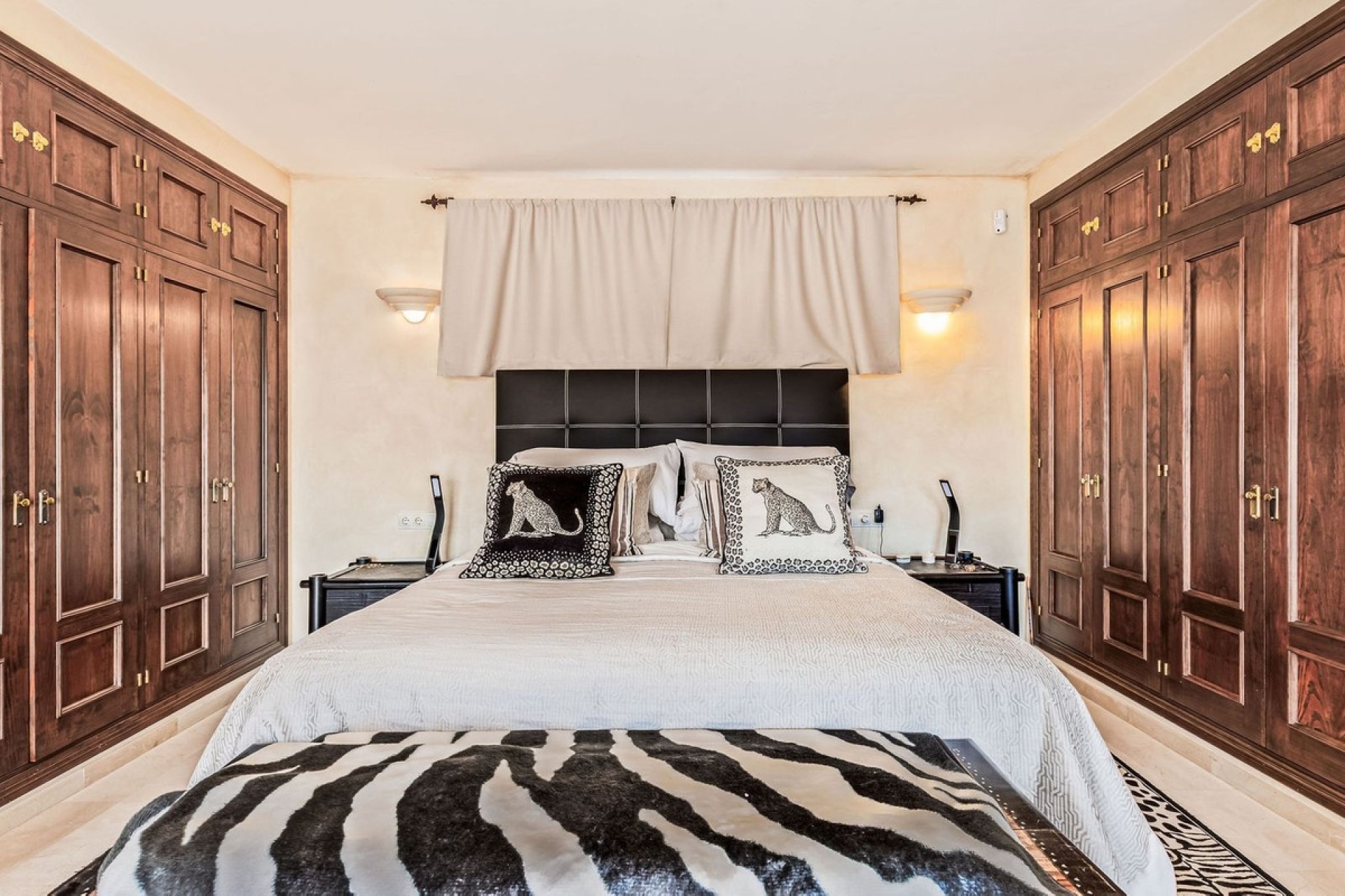 Rynek wtórny - Villa - Estepona - Estepona Centro