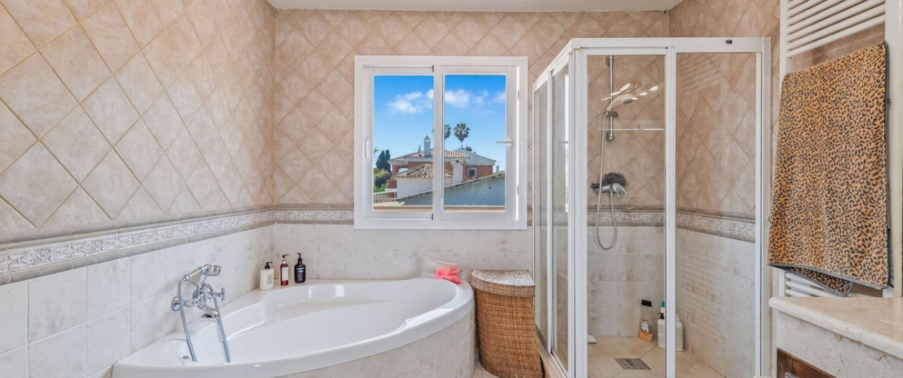 Rynek wtórny - Villa - Estepona - Estepona Centro