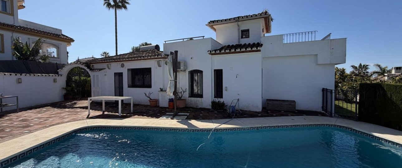 Rynek wtórny - Villa - Estepona - Estepona Centro
