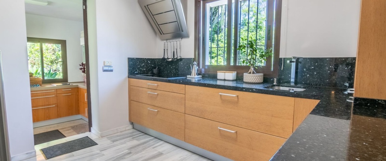 Rynek wtórny - Villa - Estepona - Estepona Centro