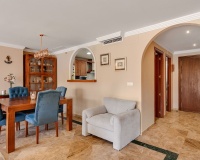 Rynek wtórny - Villa - Estepona - Estepona Centro