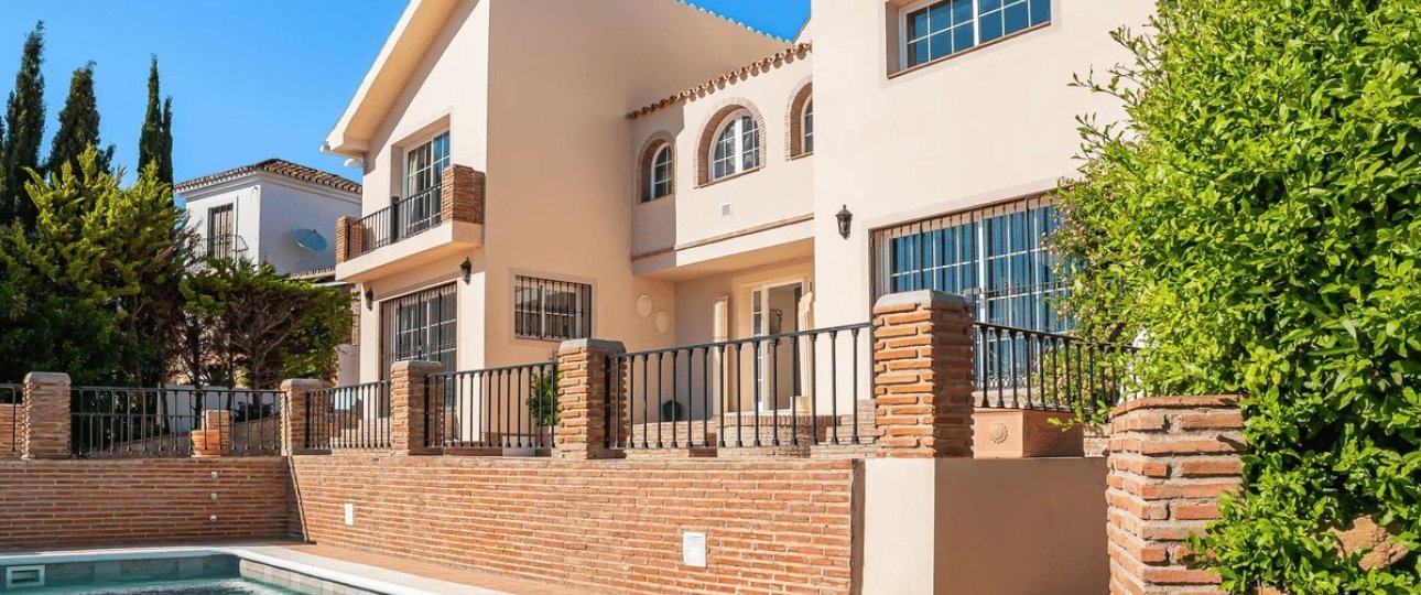 Rynek wtórny - Villa - Estepona - Estepona Centro