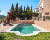 Rynek wtórny - Villa - Estepona - Estepona Centro