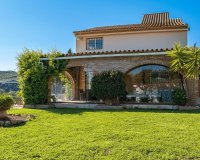 Rynek wtórny - Villa - Estepona - Estepona Centro