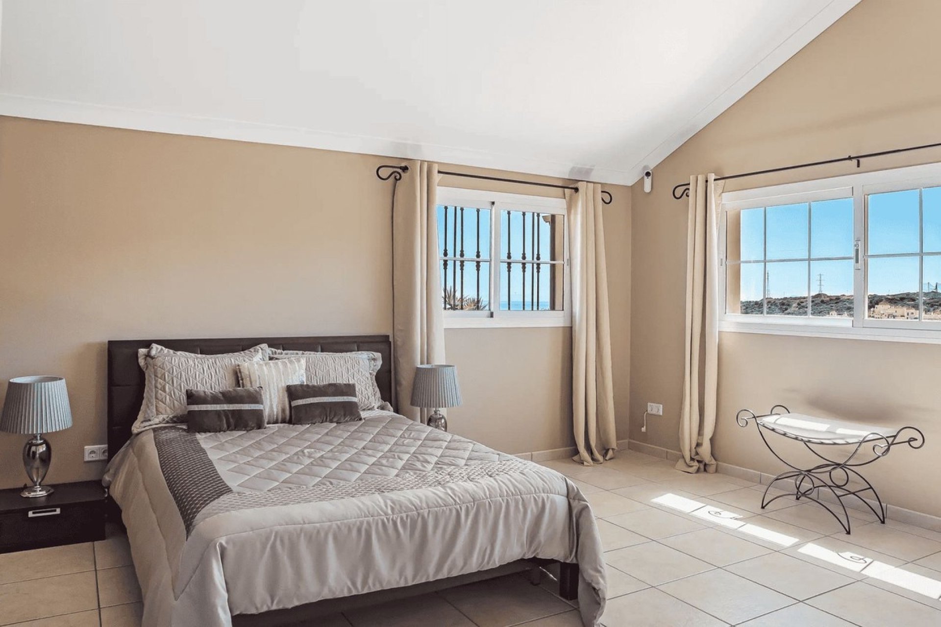 Rynek wtórny - Villa - Estepona - Estepona Centro