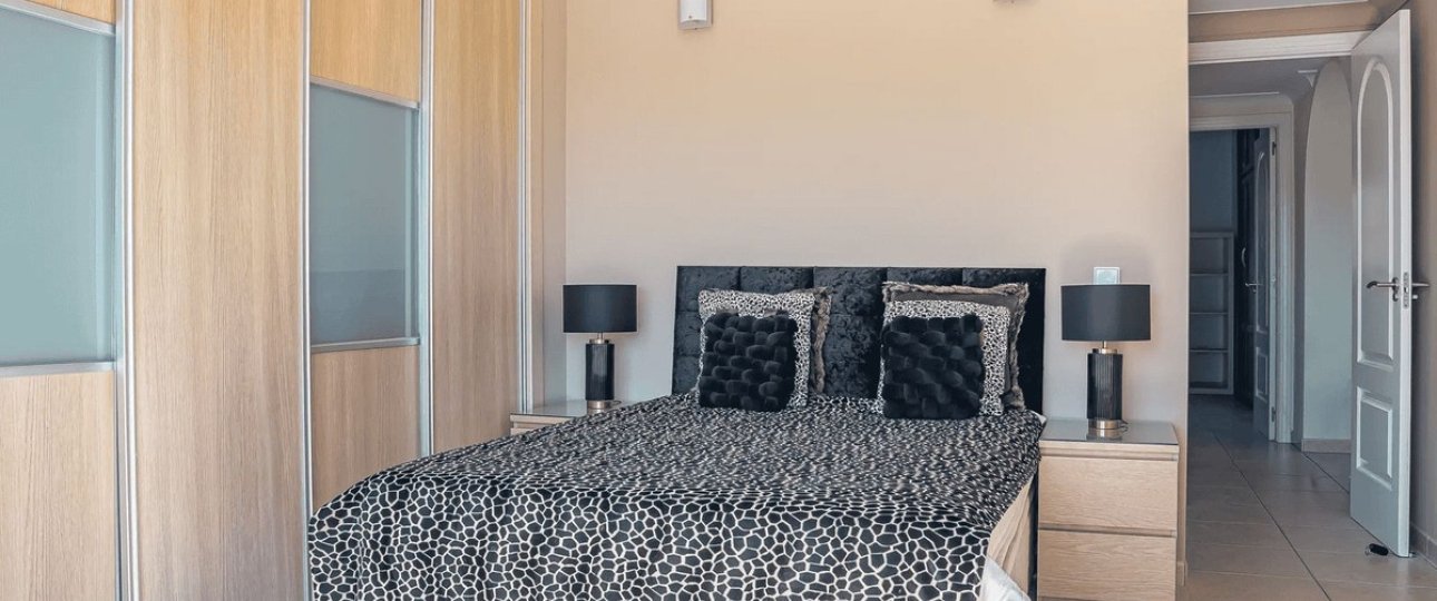 Rynek wtórny - Villa - Estepona - Estepona Centro