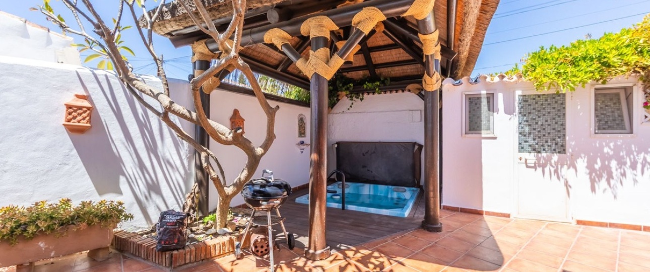 Rynek wtórny - Villa - Estepona - Estepona Centro