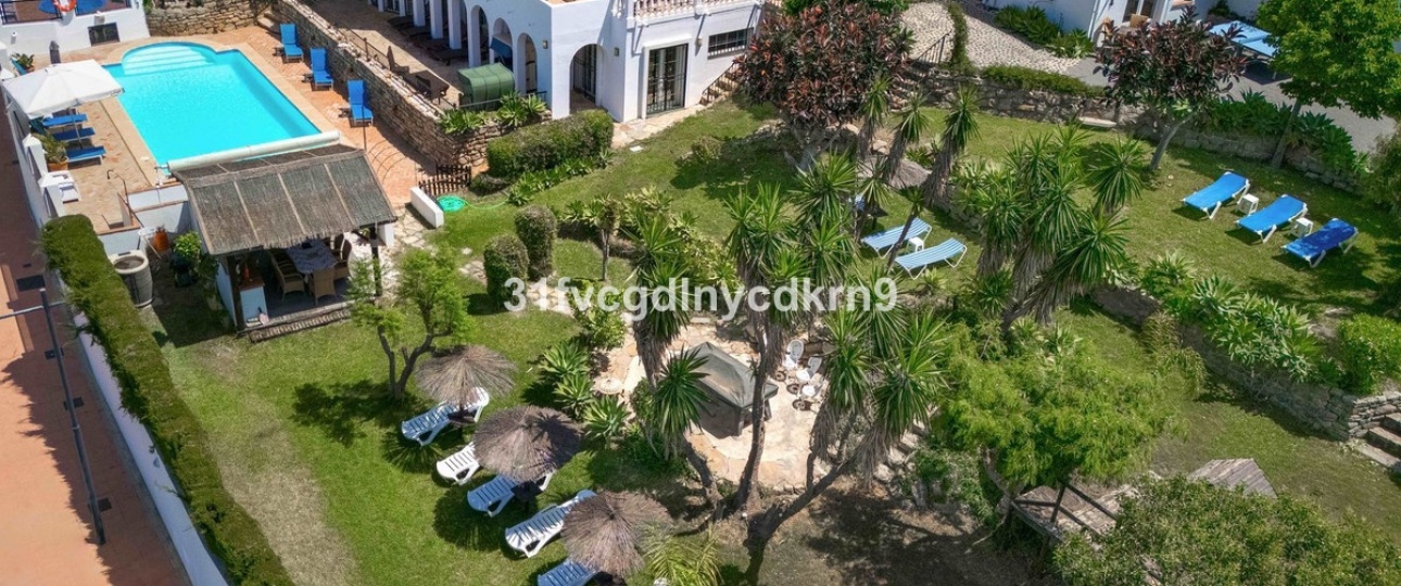 Rynek wtórny - Villa - Estepona - Estepona Centro