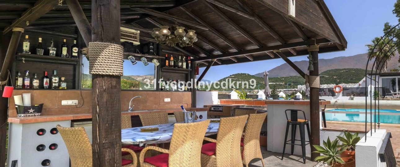 Rynek wtórny - Villa - Estepona - Estepona Centro