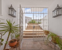 Rynek wtórny - Villa - Estepona - Estepona Centro