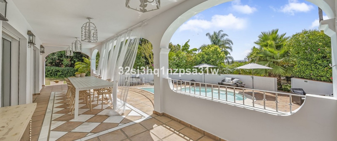Rynek wtórny - Villa - Estepona - Estepona Centro