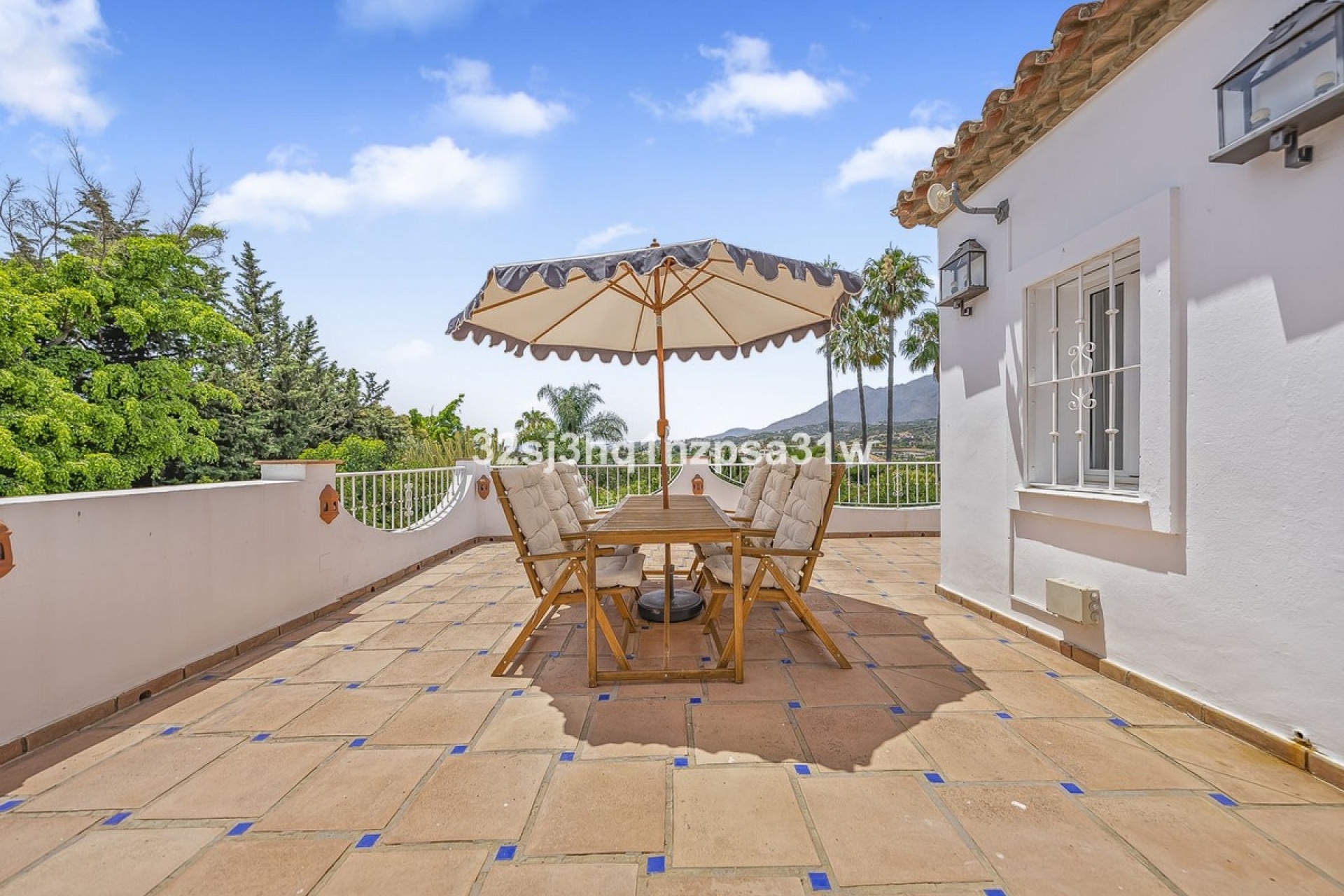 Rynek wtórny - Villa - Estepona - Estepona Centro