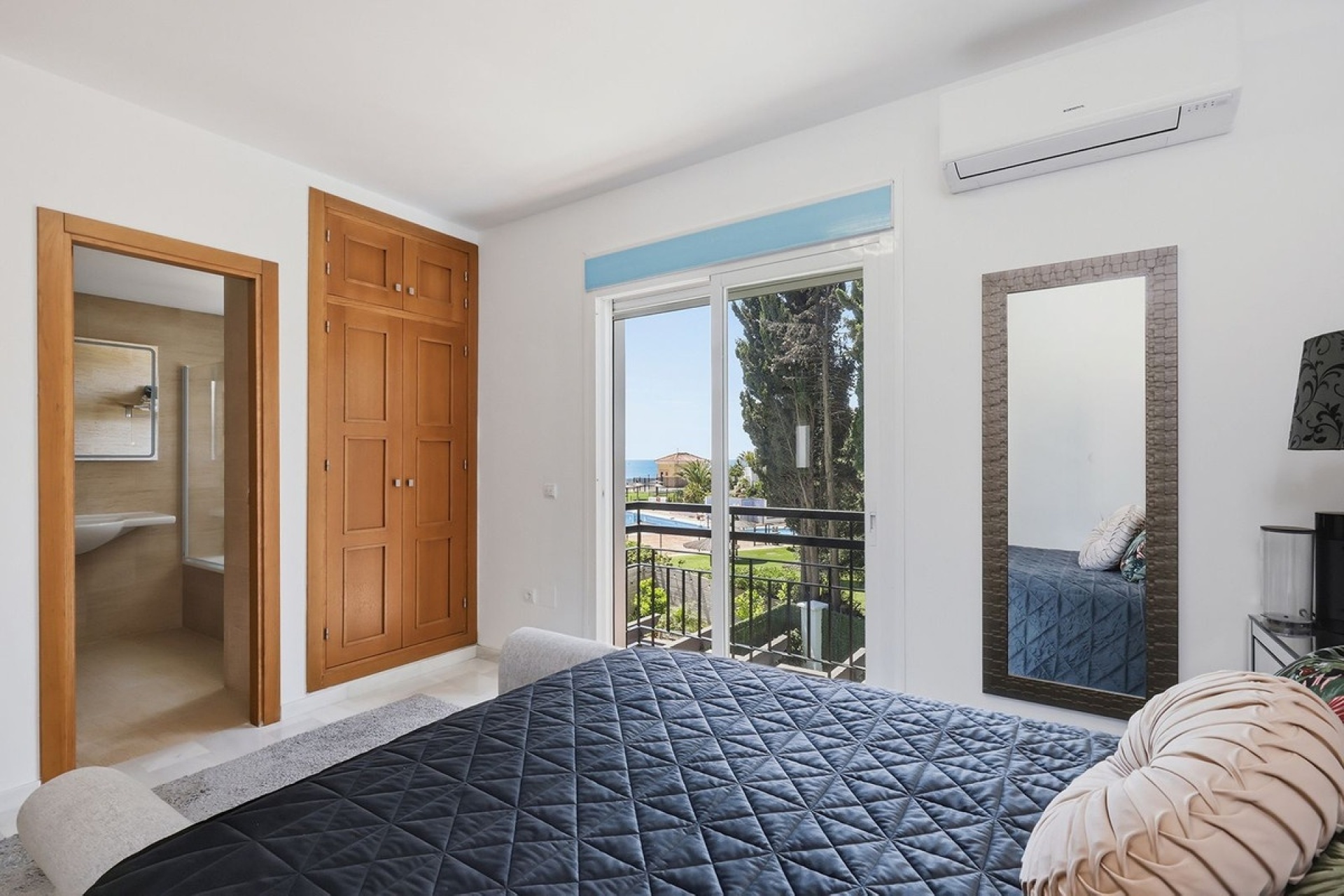 Rynek wtórny - Villa - Estepona - Estepona Centro
