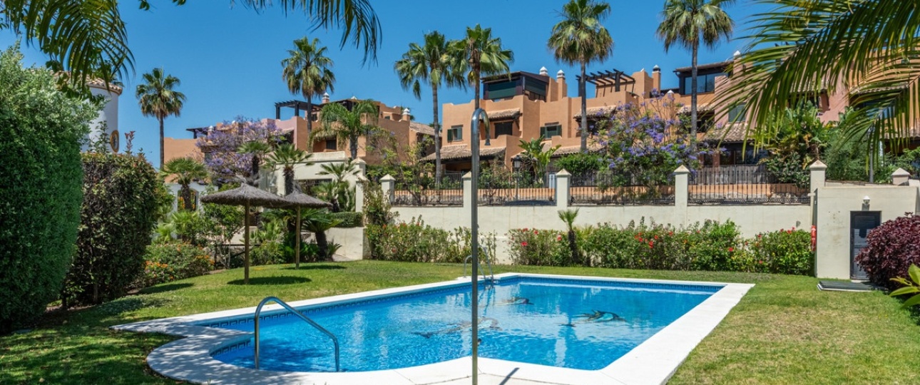 Rynek wtórny - Villa - Estepona - Estepona Centro