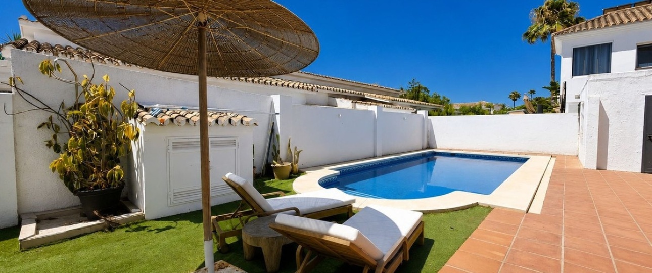 Rynek wtórny - Villa - Estepona - Estepona Centro