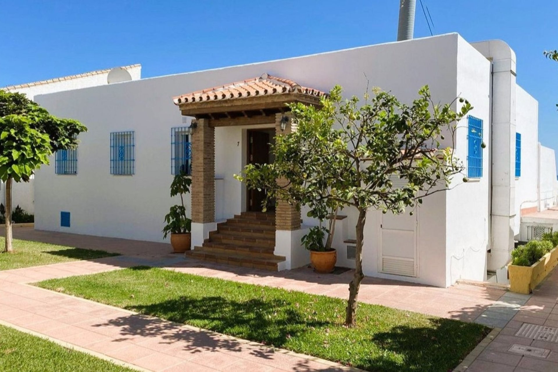 Rynek wtórny - Villa - Estepona - Estepona Centro