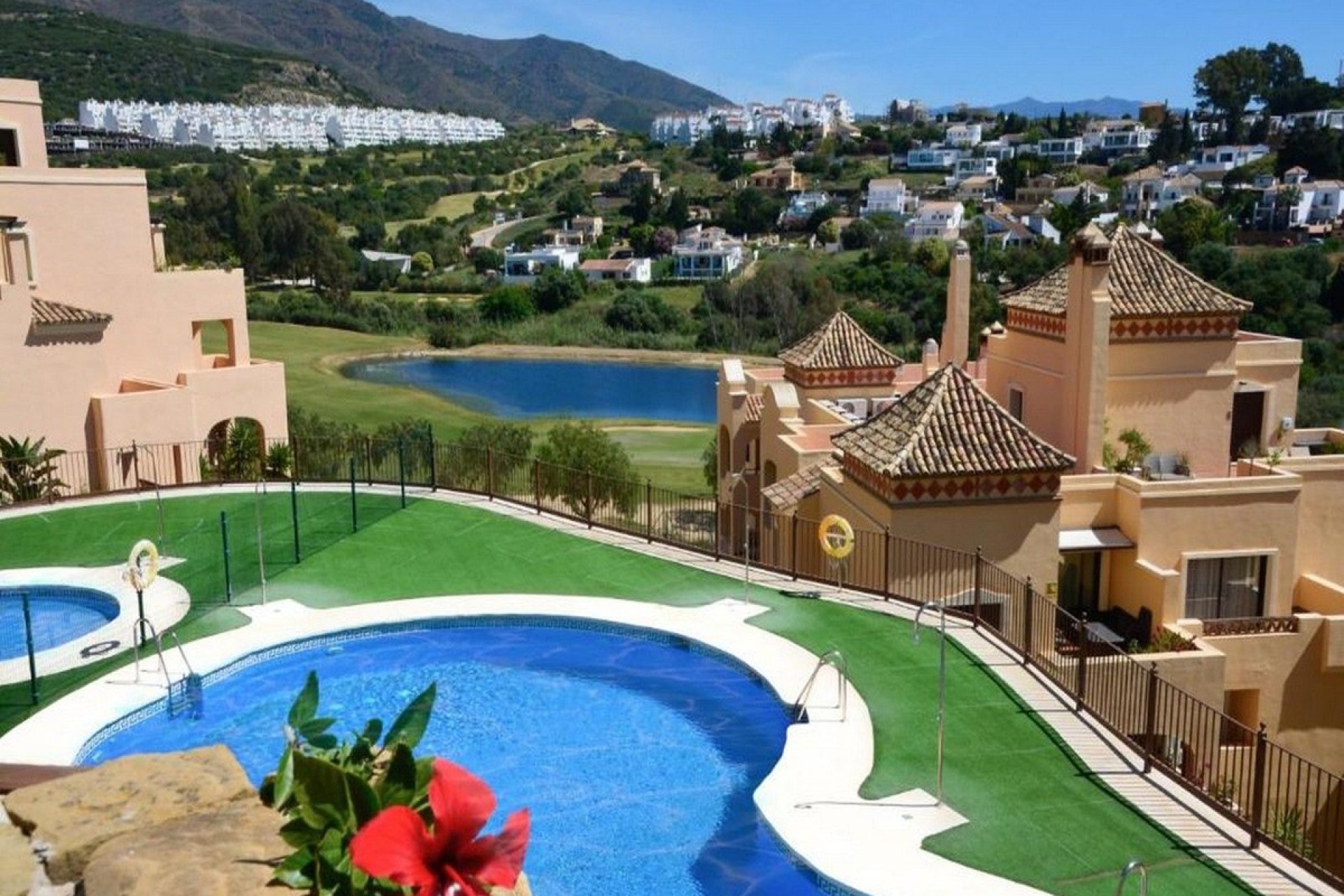 Rynek wtórny - Villa - Estepona - Estepona Centro
