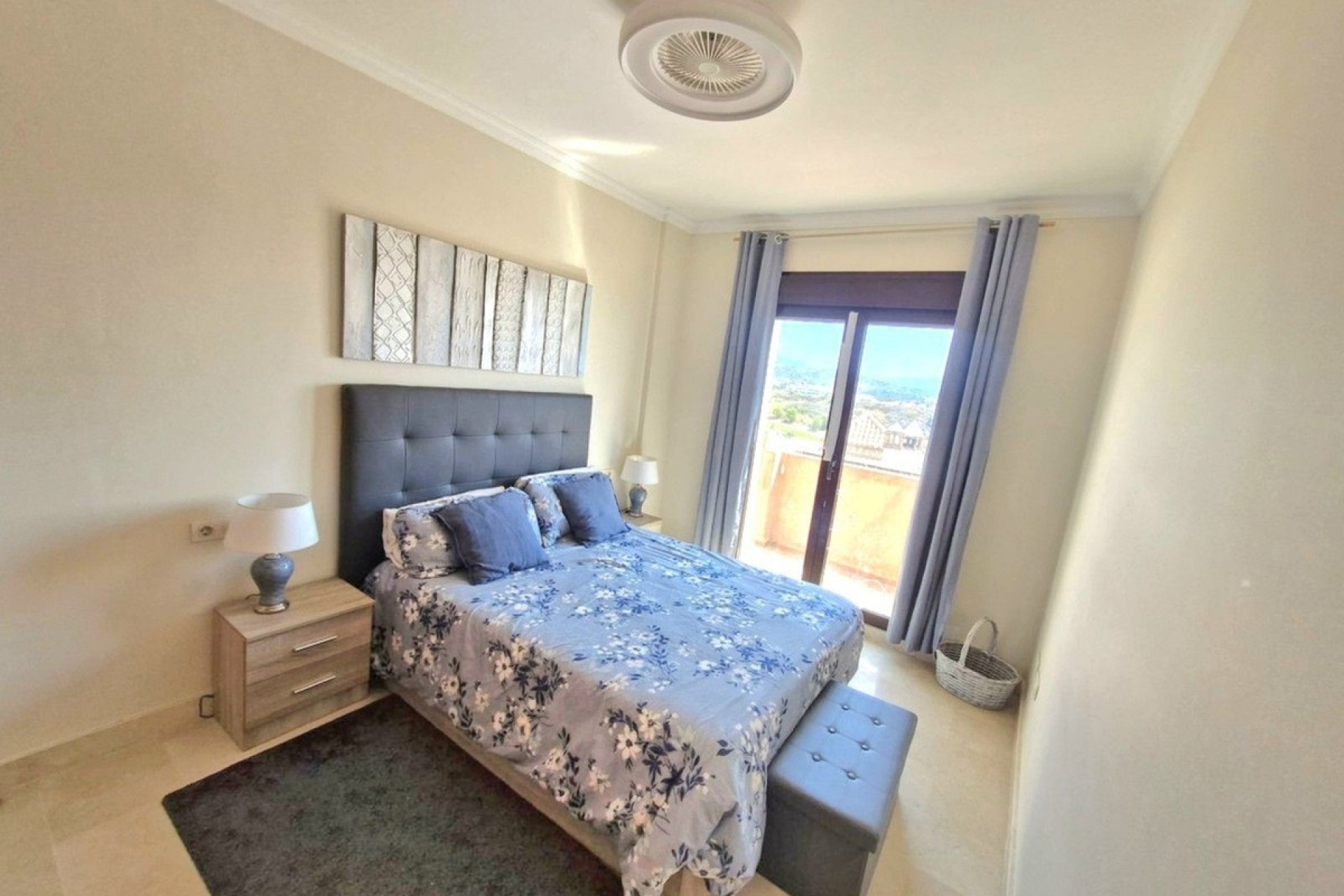 Rynek wtórny - Villa - Estepona - Estepona Centro