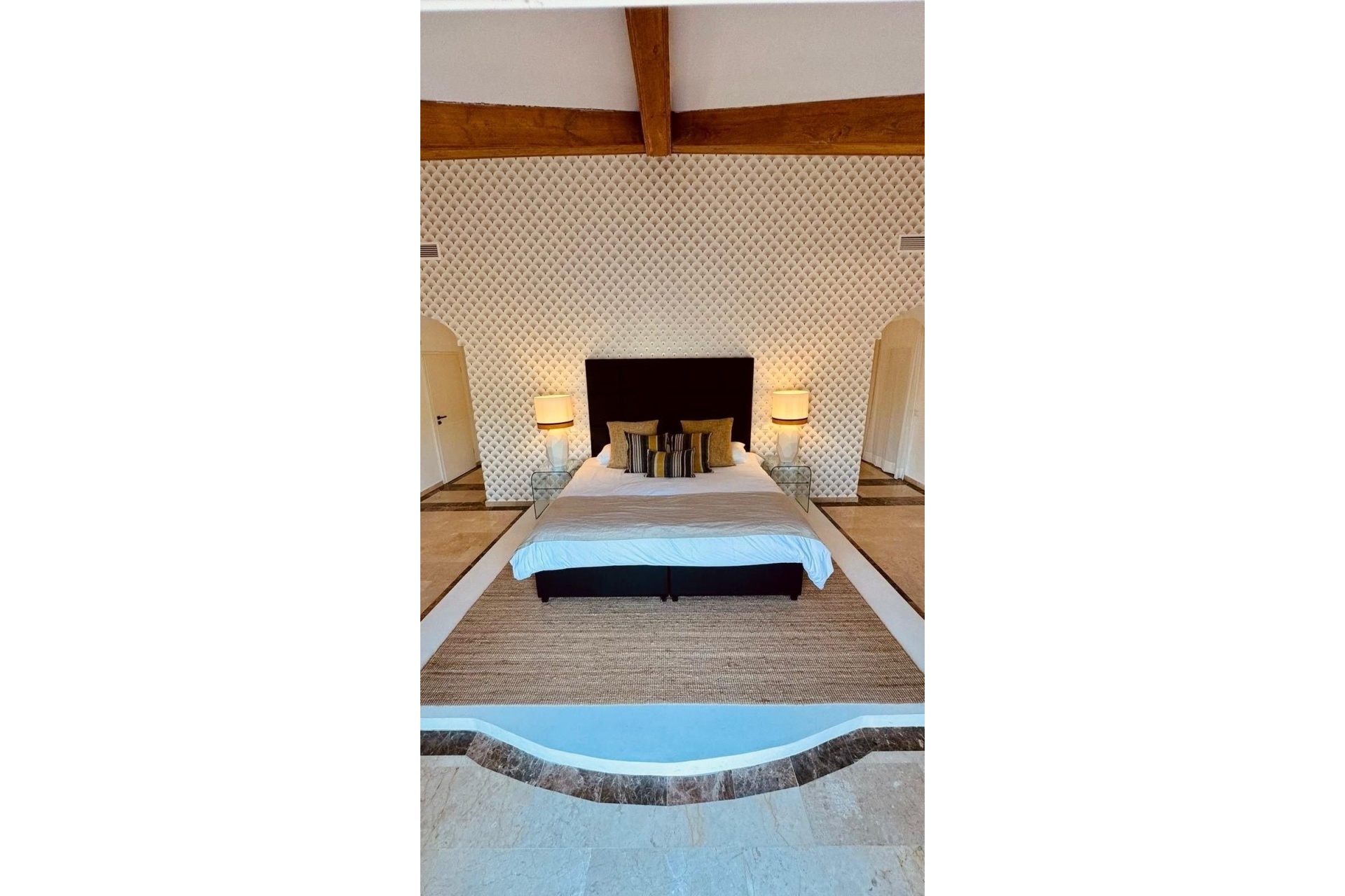 Rynek wtórny - Villa - Estepona - Estepona Centro