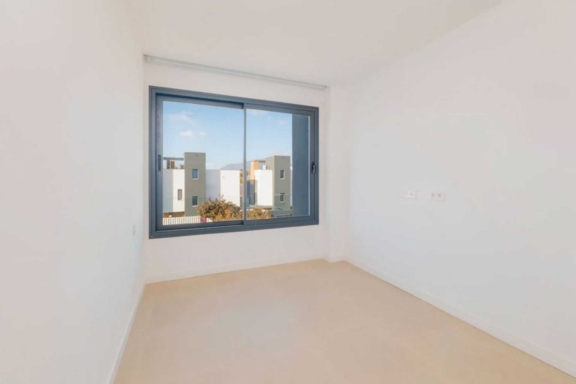 Rynek wtórny - Villa - Estepona - Estepona Centro