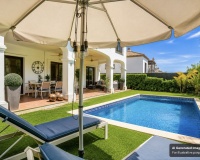 Rynek wtórny - Villa - Estepona - Estepona Centro
